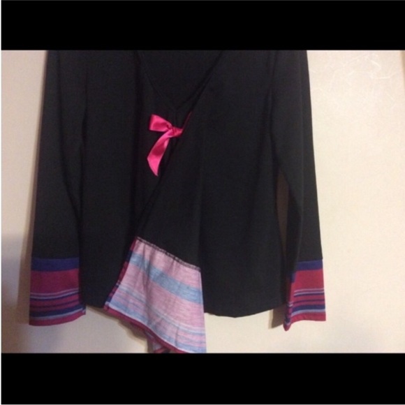BOLE HOMME Black Long Sleeve BLOUSE With Pink BOW And Pink ACCENTS Size LARGE - Picture 5 of 11